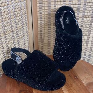 UGG Fluff Yeah Woman’s 8 Black Metallic Sparkle Slipper / Sandal NWOT